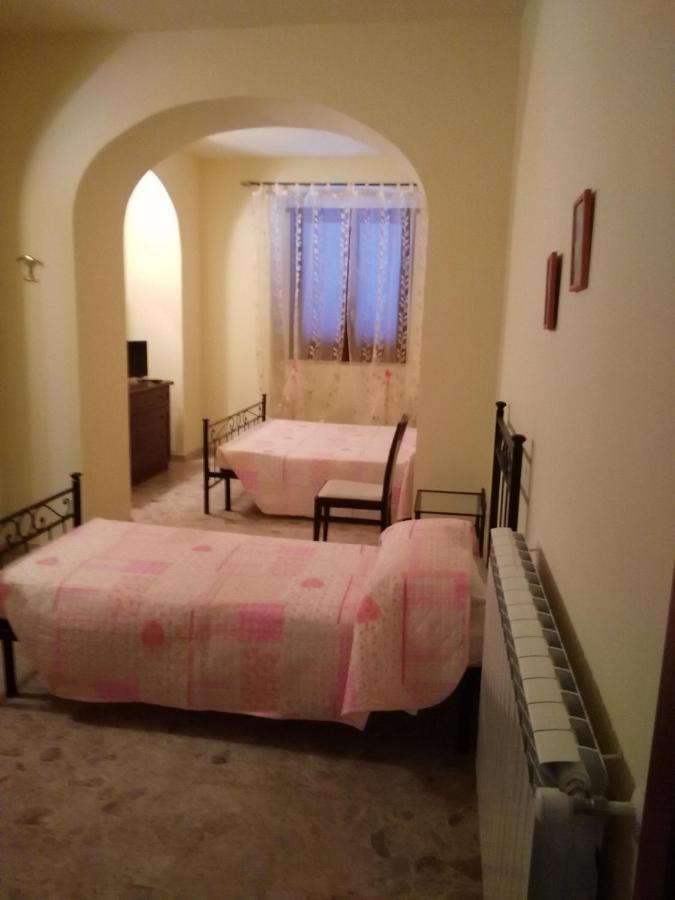 Villa RosaMaria San Chirico Raparo Bagian luar foto