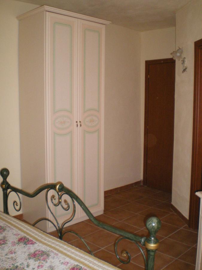 Villa RosaMaria San Chirico Raparo Ruang foto